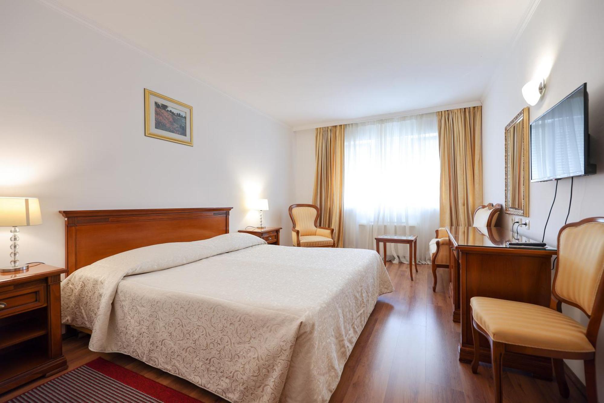 Hotel Val All Inclusive Donji Seget Exteriör bild